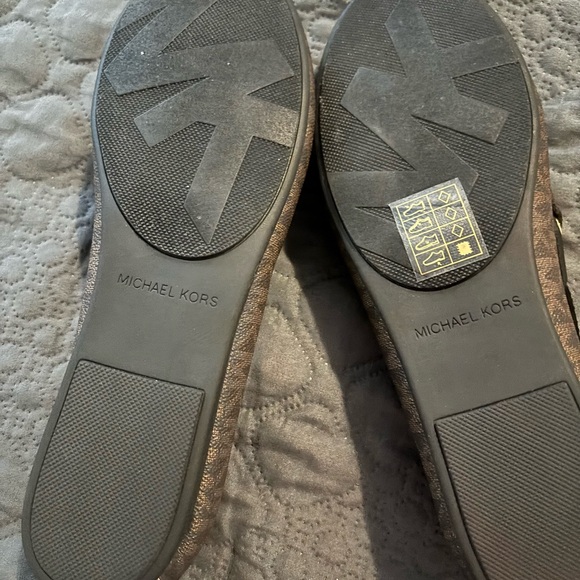 Michael Kors signature flats - Picture 3 of 4